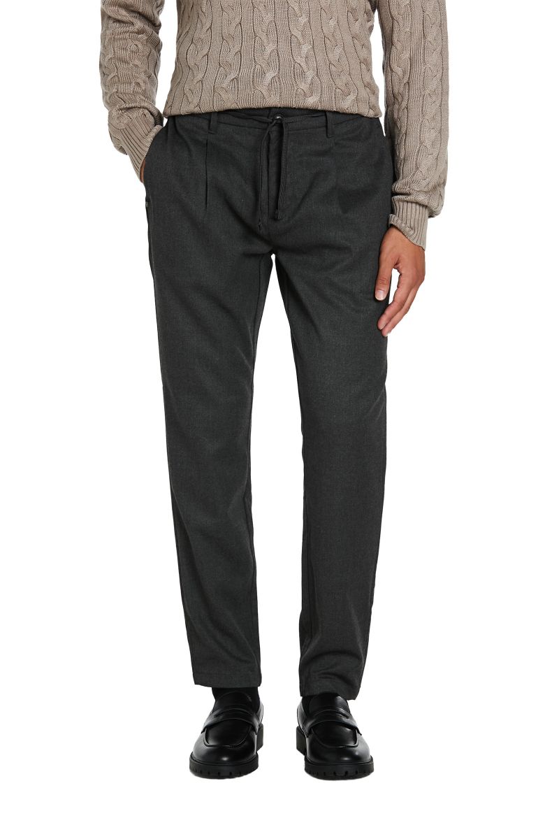 Pantaloni con Pences in Tessuto Morbido