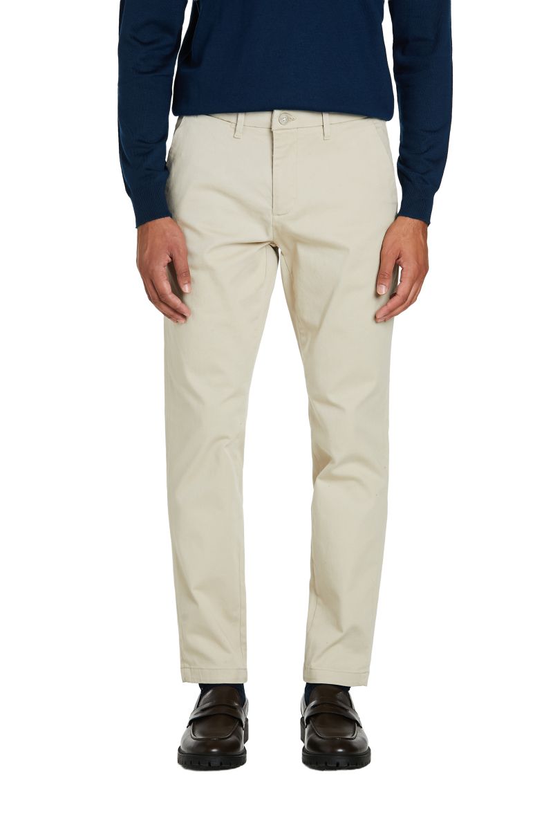 Pantaloni con Tasche Posteriori