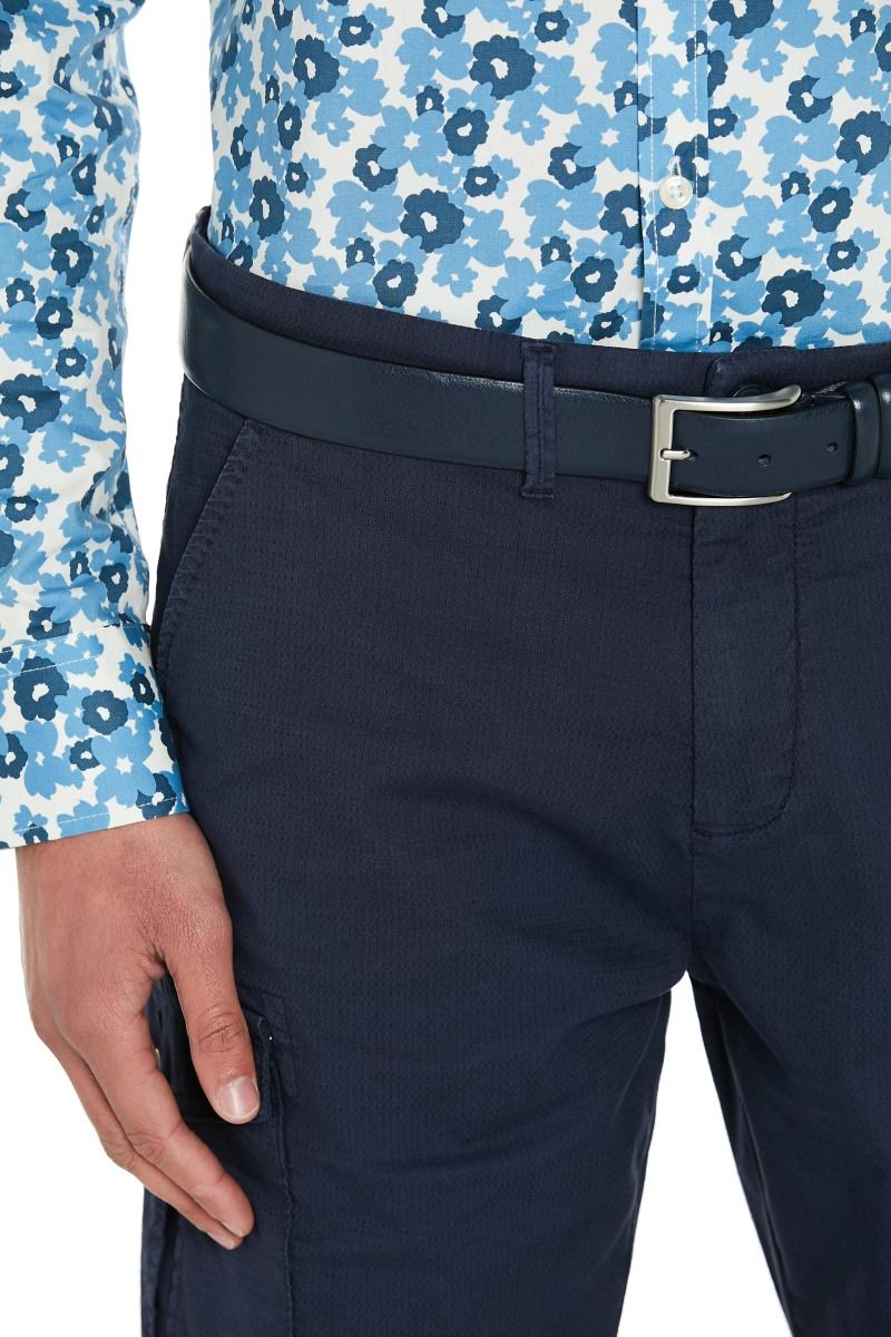 Cintura Uomo in Pelle di Vitello con Fibbia in Acciaio e Passante a Scorrimento